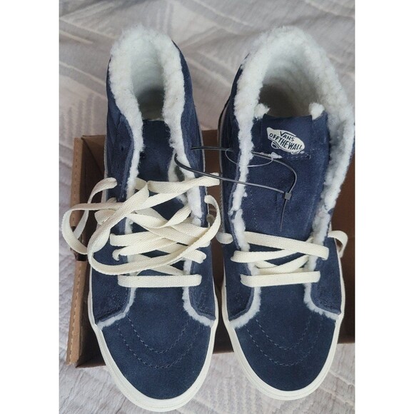 Vans Sk8-Hi Navy Blue Sherpa High-Top Sneakers – Women’s Size 6.5 – New - Picture 2 of 3